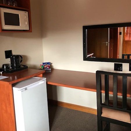 A La Martha'S Air-Port Guest House Πορτ Ελίζαμπεθ Εξωτερικό φωτογραφία