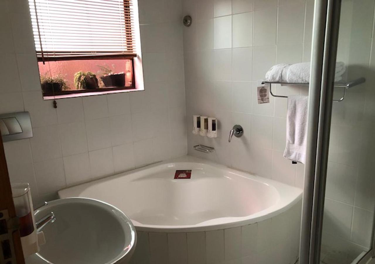 A La Martha'S Air-Port Guest House Πορτ Ελίζαμπεθ Εξωτερικό φωτογραφία