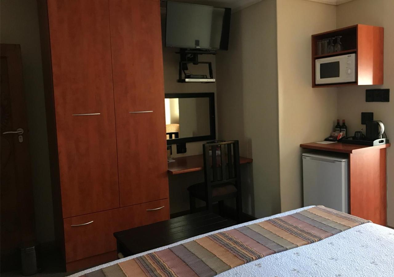 A La Martha'S Air-Port Guest House Πορτ Ελίζαμπεθ Εξωτερικό φωτογραφία