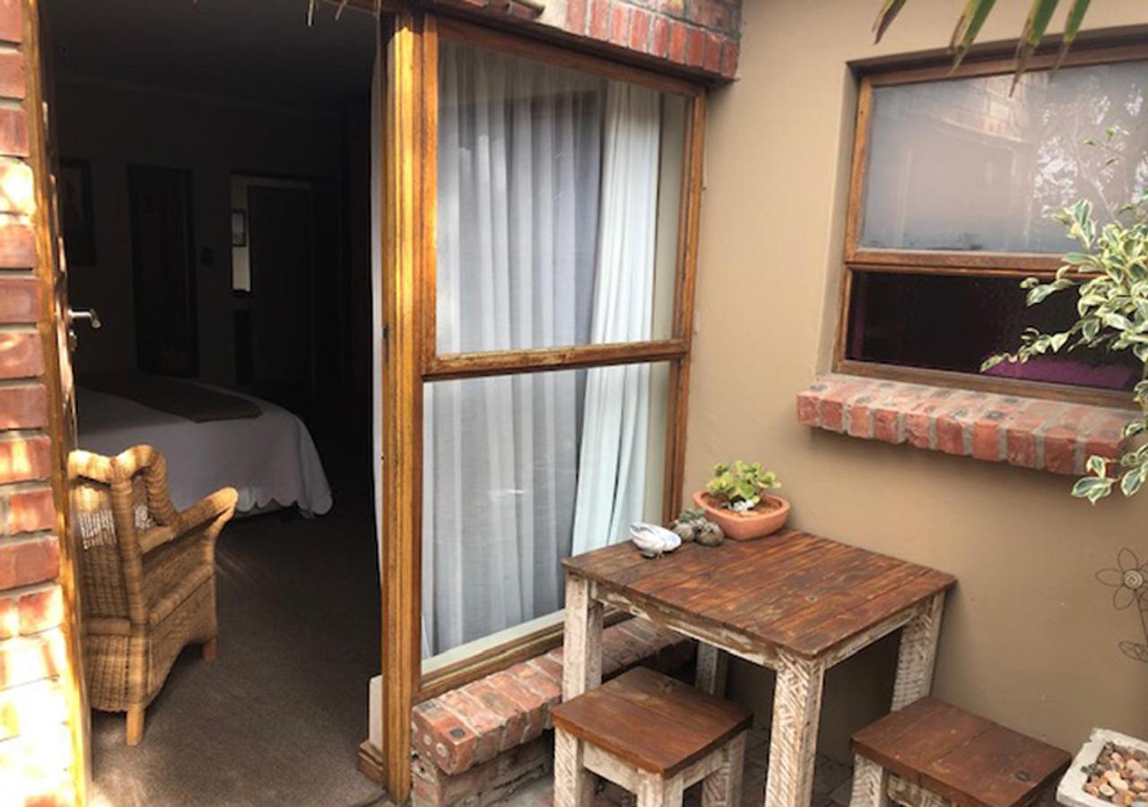 A La Martha'S Air-Port Guest House Πορτ Ελίζαμπεθ Εξωτερικό φωτογραφία